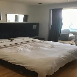 Sea Air Ocean Village Apartment